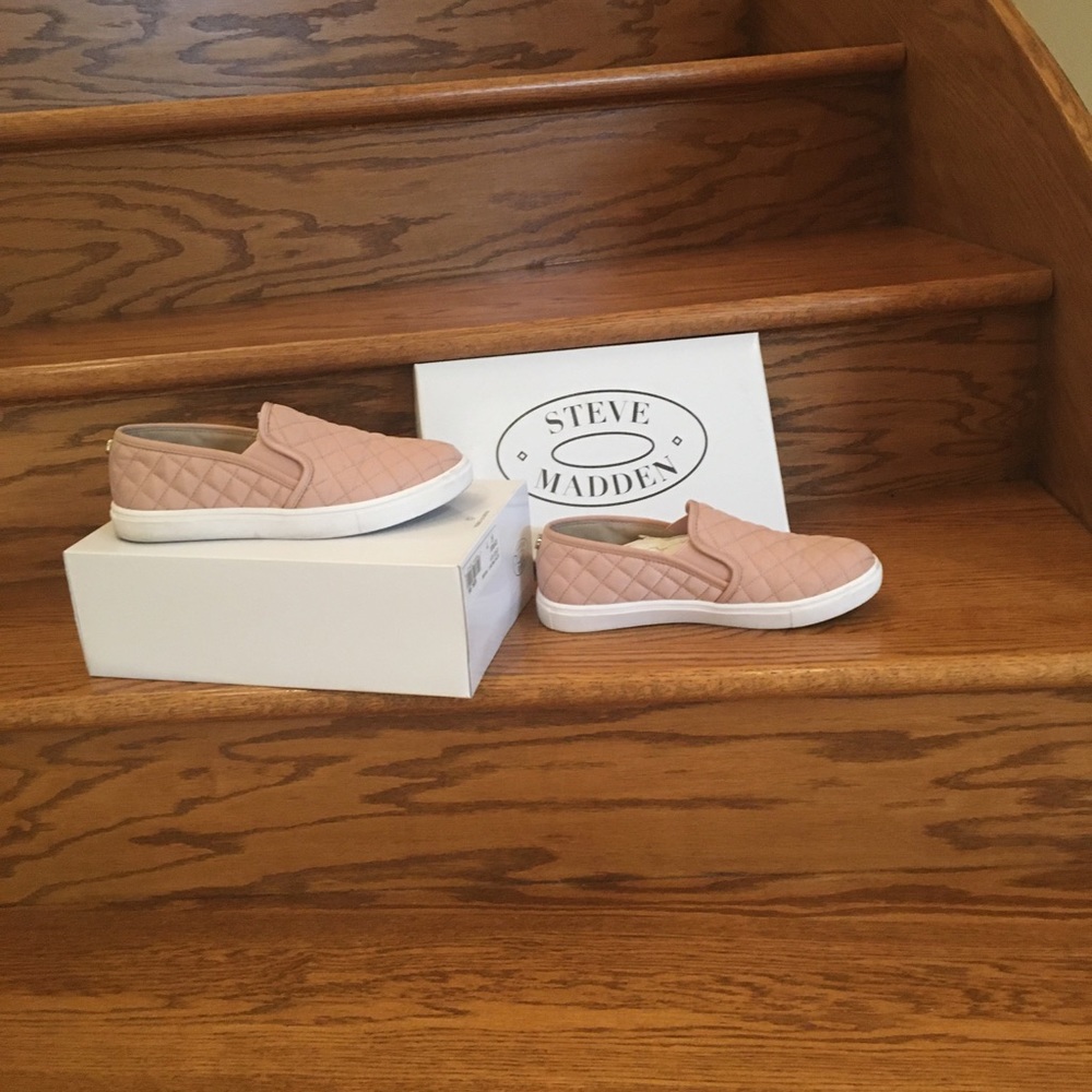 Steve Madden sneakers